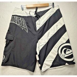 Vtg Quicksilver Board Shorts Men's 36 White Black Stripe Swim Trunks Y2K Skull